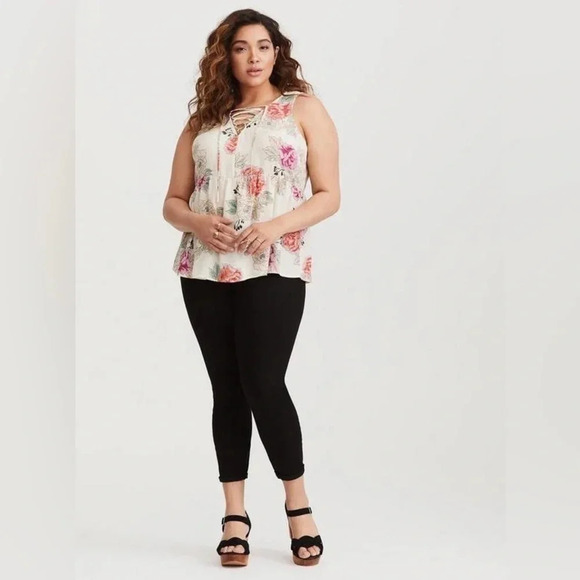 Torrid Ivory Floral Lace-Up Georgette Babydoll Sleeveless Blouse Plus Size 4XL - Picture 5 of 14